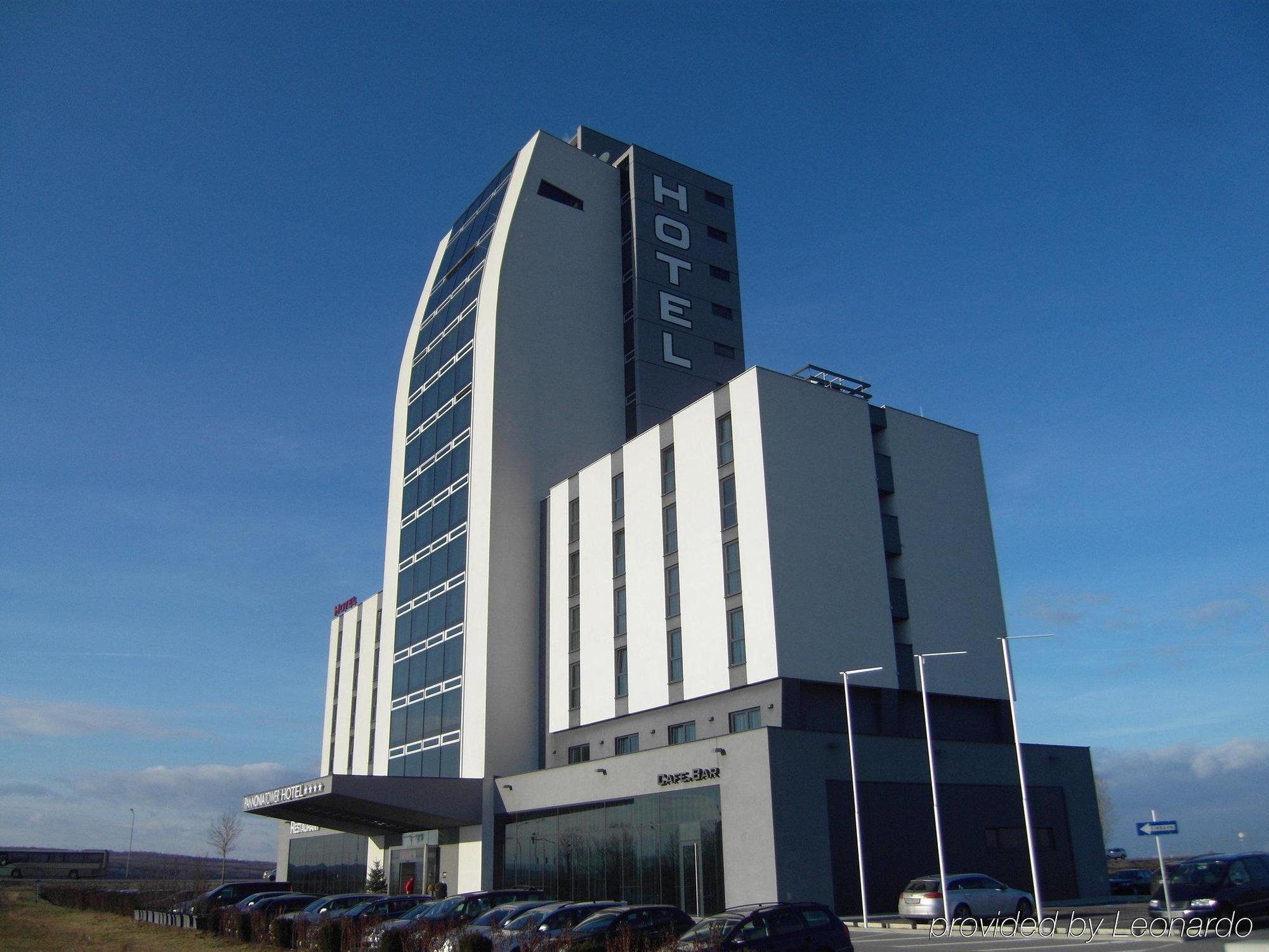 Pannonia Tower Hotel Парндорф Екстериор снимка